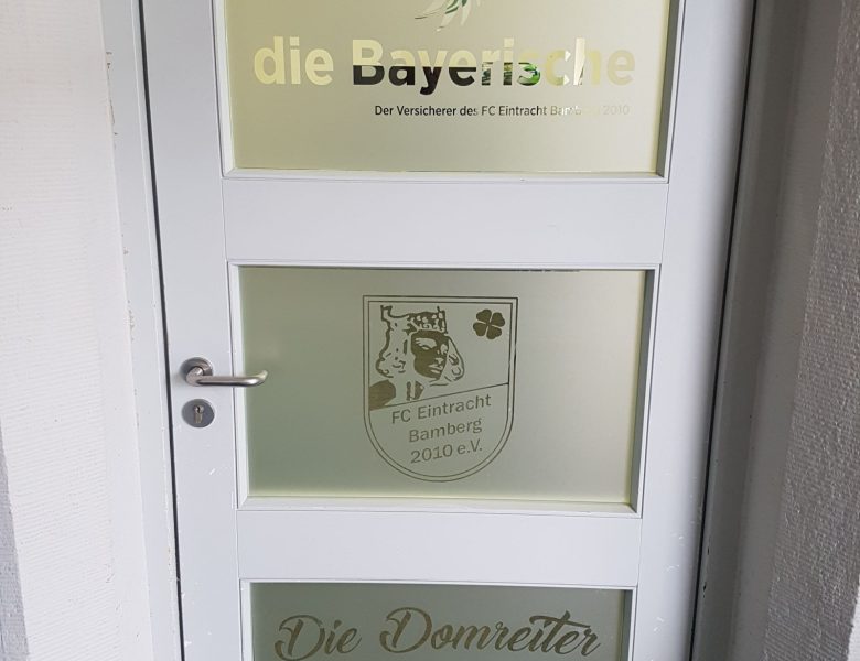 Raithel Werbetechnik und Textildruck - FC Eintracht Bamberg - Folierung der Glastüren mit Glasdekorfolie